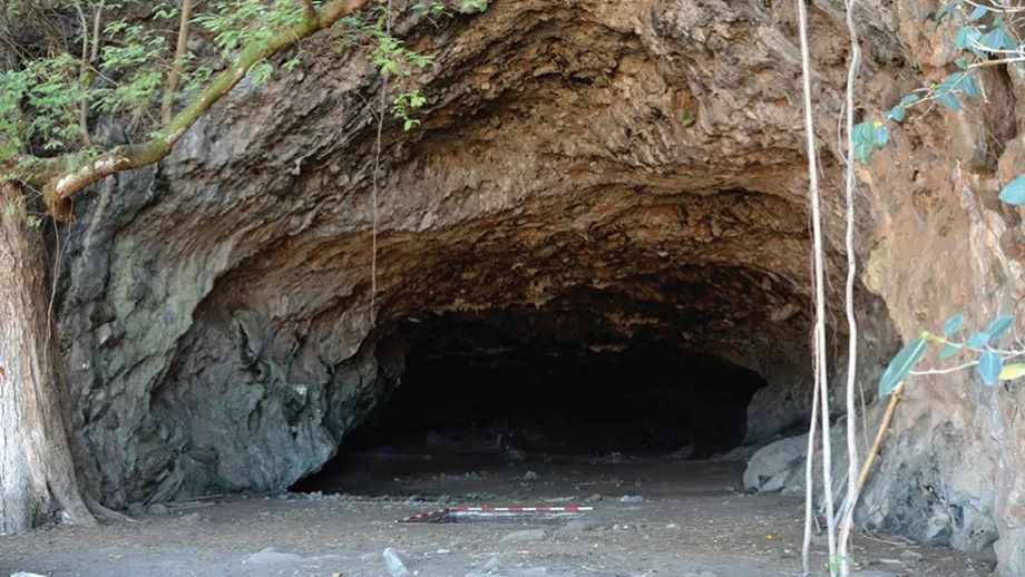 Makpan cave