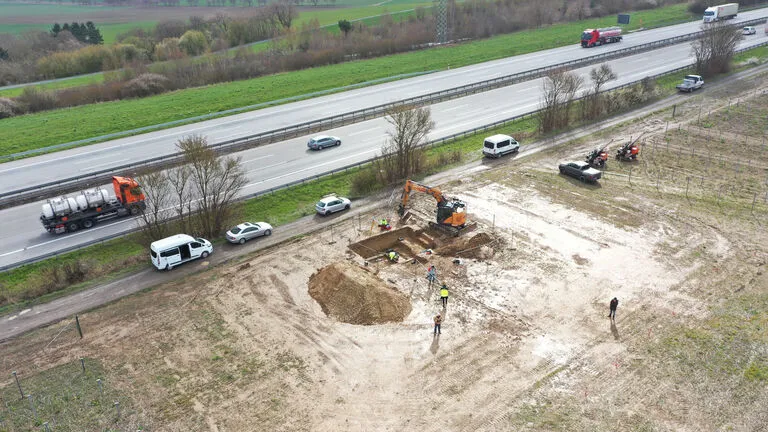 An aerial view of the excavation