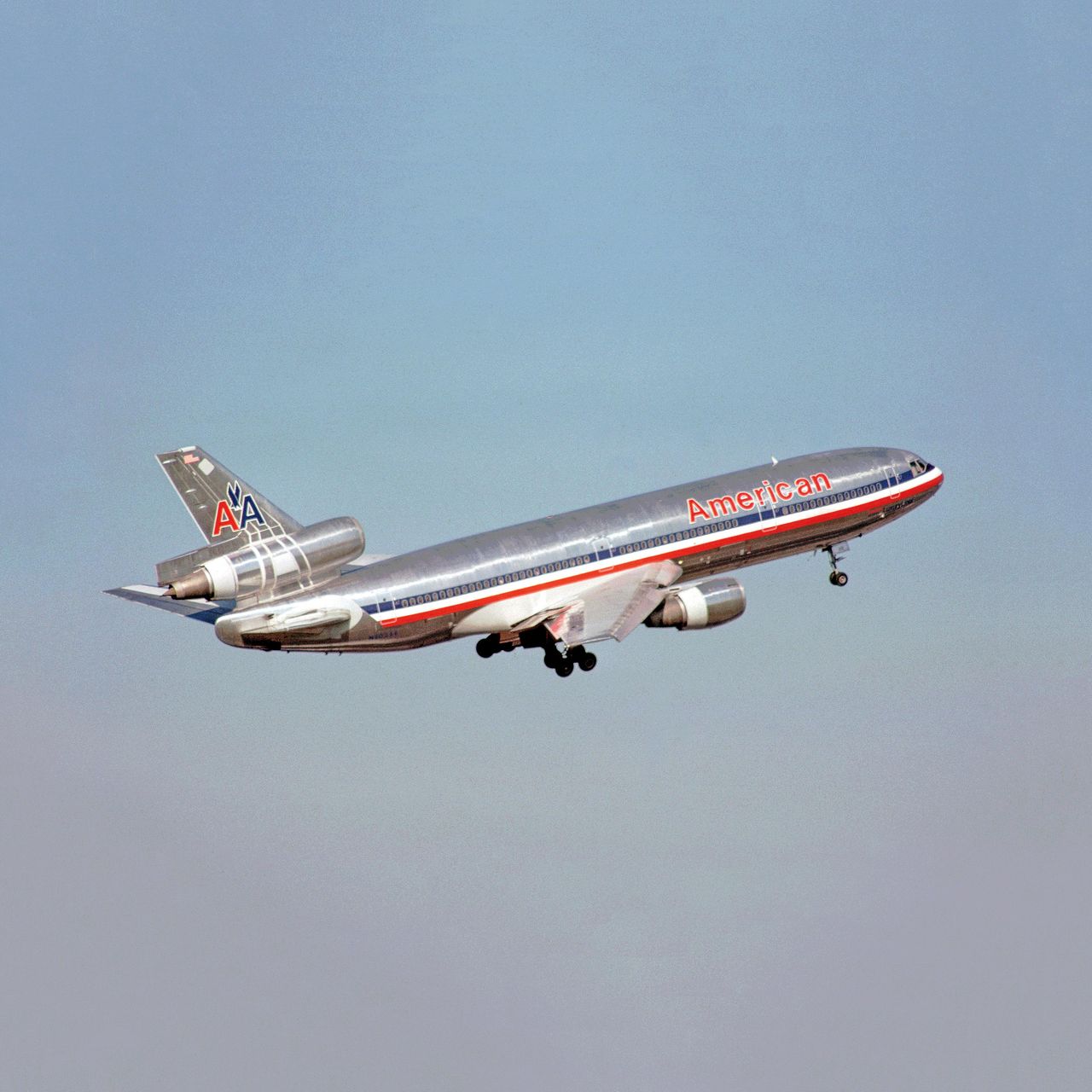 Flight 981 american airlines | Travelbayz.com