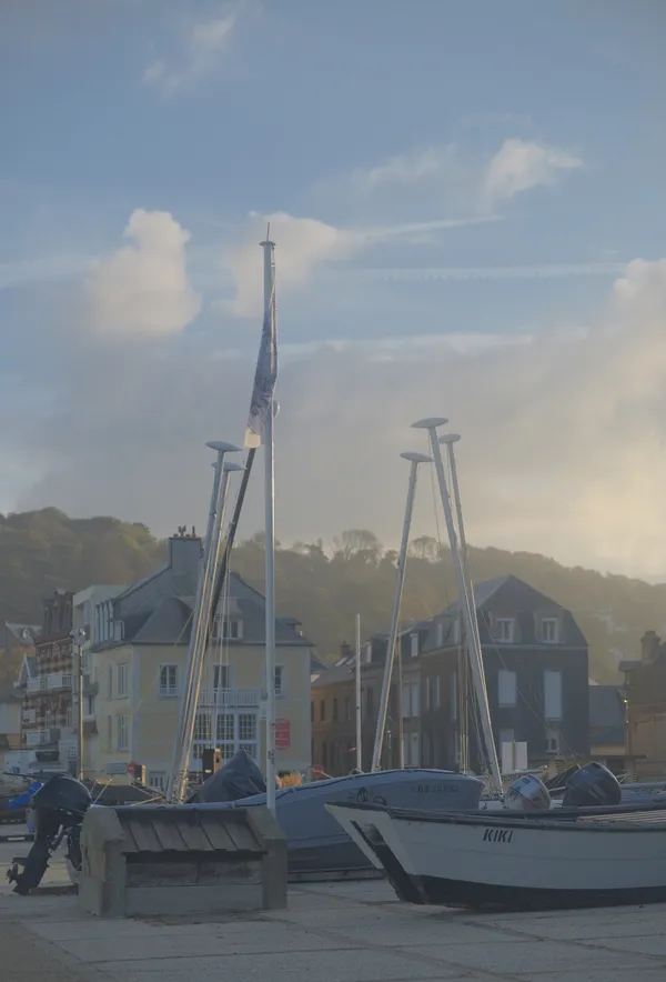 Morning at Etretat thumbnail