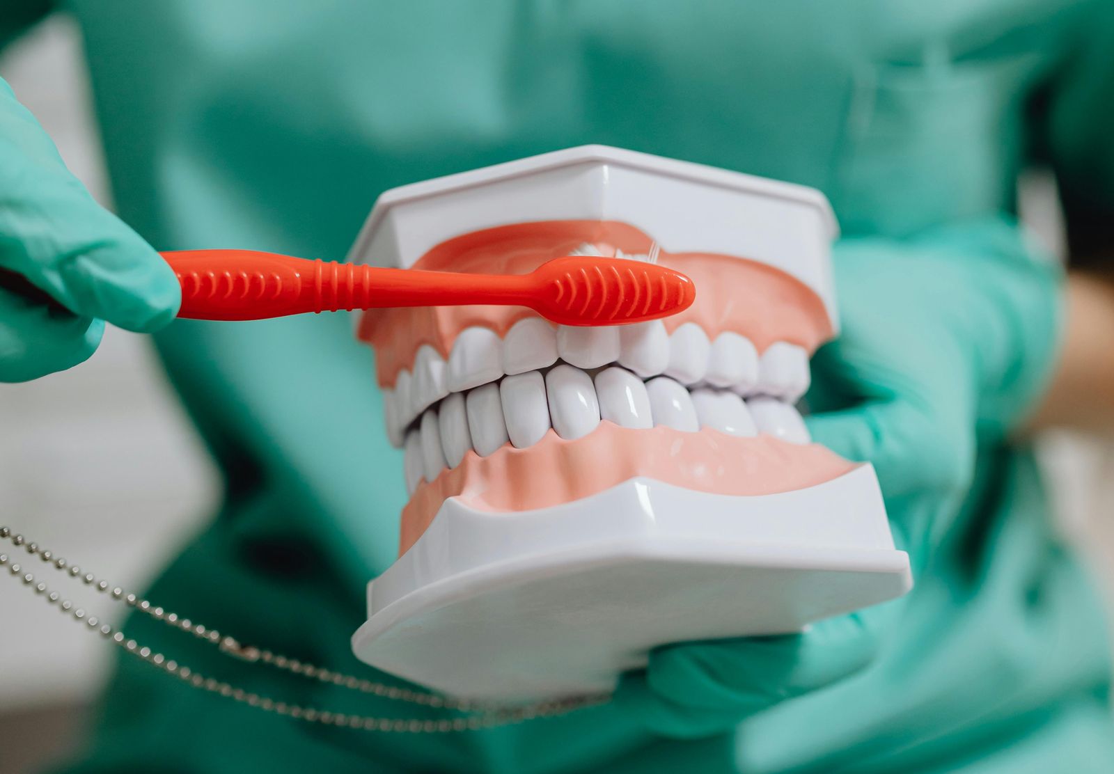 What Neanderthals did when they had a cavity