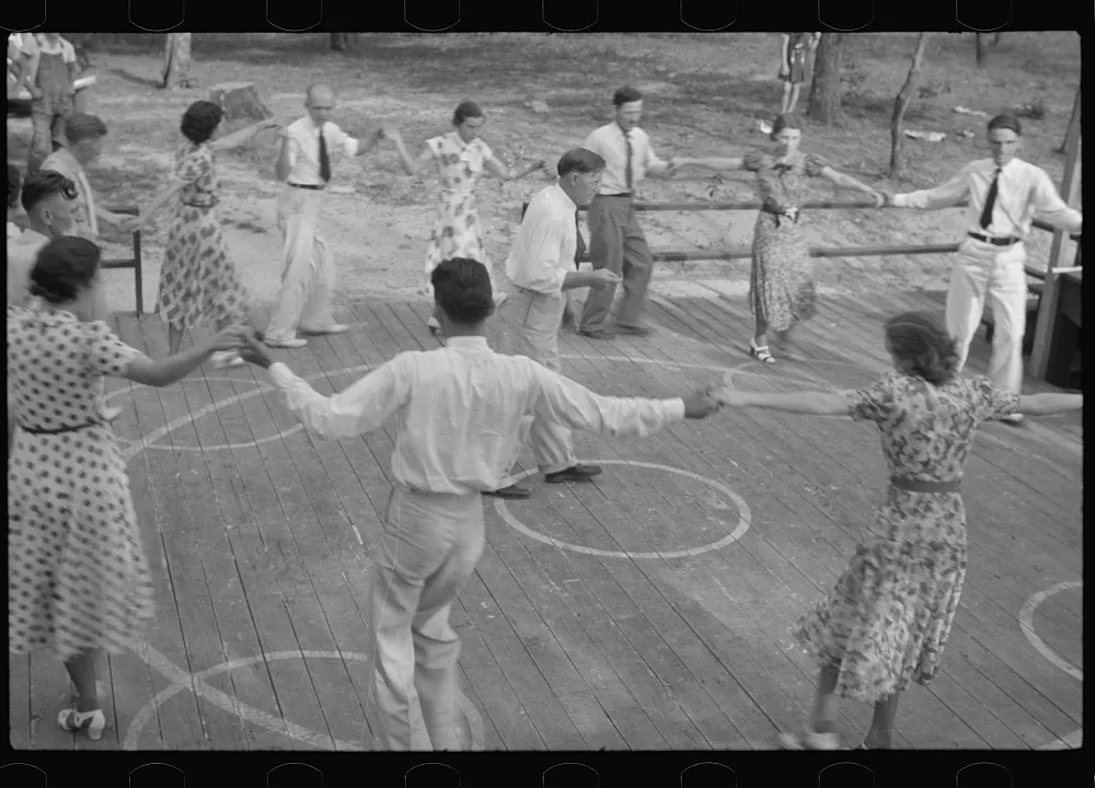 Square Dancing is Uniquely American, Smart News