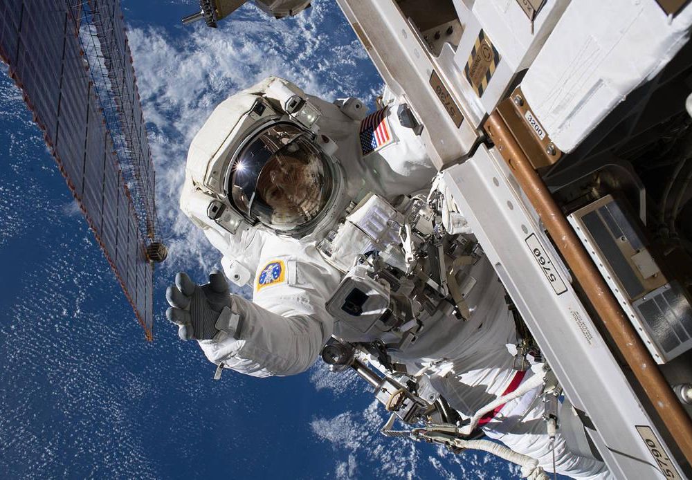 Nine Travel Tips From Astronauts