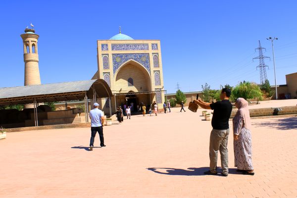 Mausoleum of Ubayd al Zharrokh thumbnail