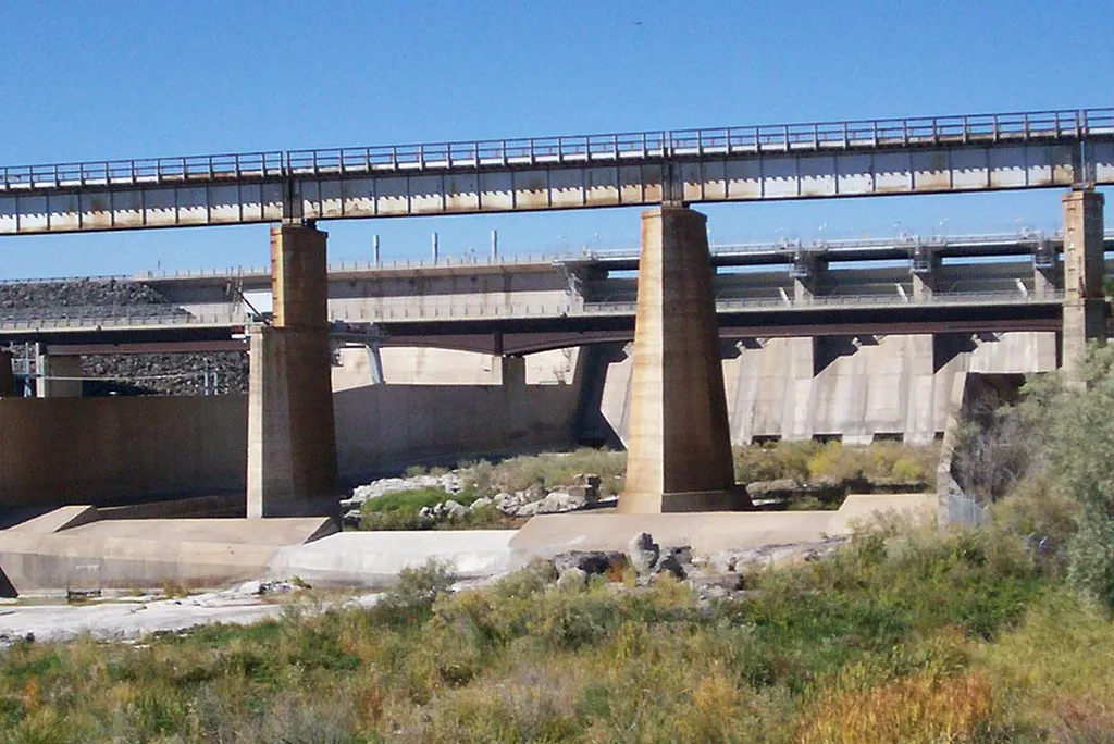 dam