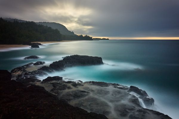 Long exposure at sunset along north shore of Kaua'i thumbnail