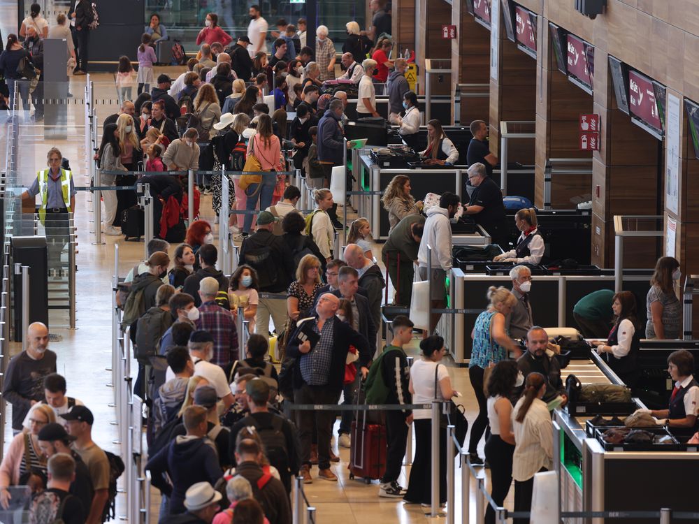 Long lines at airports