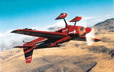 Former United States and World Aerobatic Champion Leo Loudenslager demonstrates inverted flight