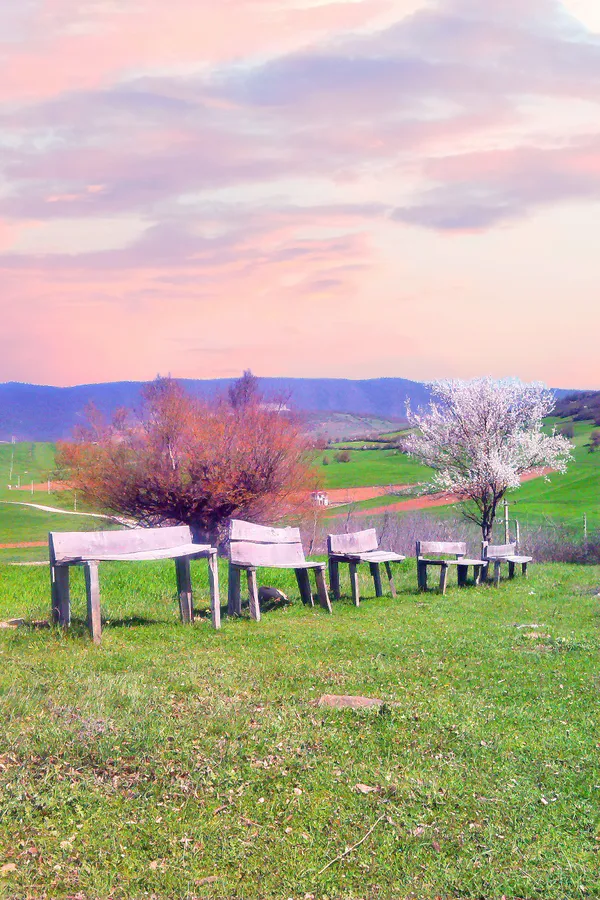 Waiting benches thumbnail