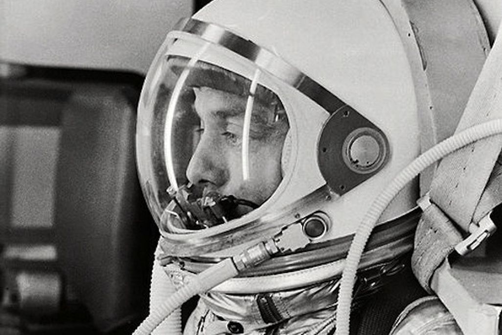 20130611120036482px-Alan_Shepard_in_Space_Suit_before_Mercury_Launch_-_GPN-2000-001023.jpg