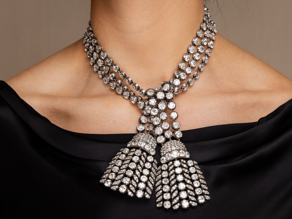 Marie antoinette jewelry smithsonian store