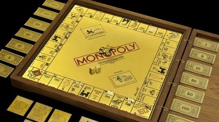 See Sidney Mobell's 18-karat gold Monopoly Board at the Museum of American Finance in New York as part of Smithsonian's Museum Day.