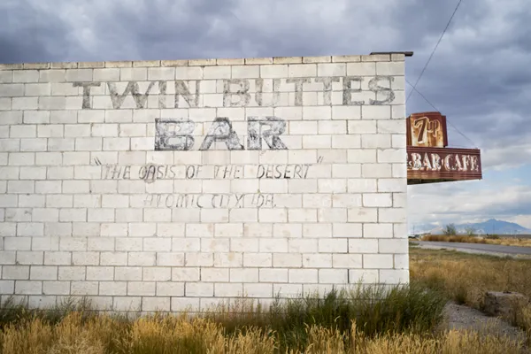 Twin Buttes Bar, Atomic City, Idaho thumbnail