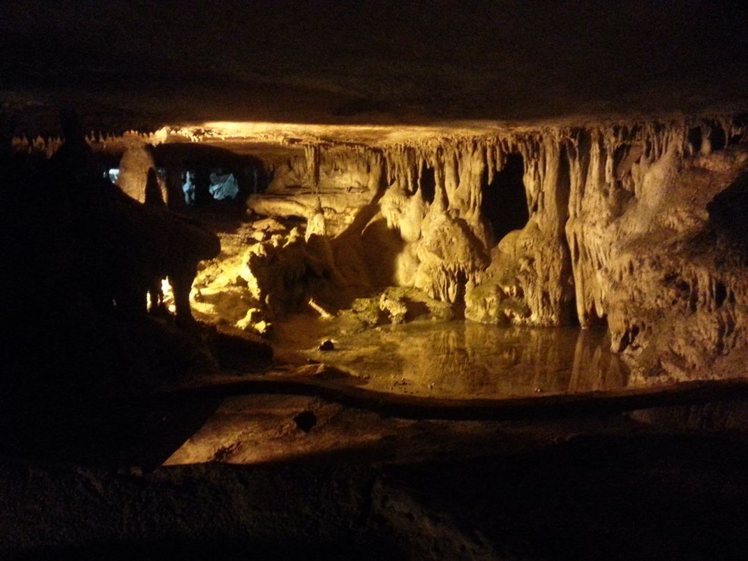 Exploring Inside Caves In Raccoon Mountain, Tennessee! 