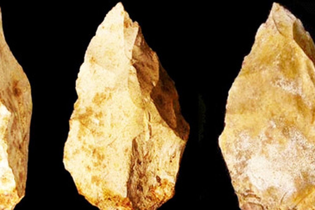 These 125,000-year-old stone tools were found in the United Arab Emirates.