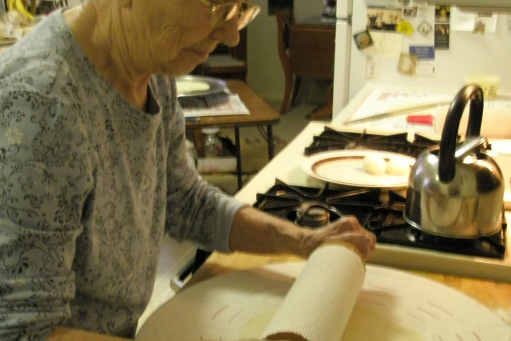 20110520090204inviting-writing-lefse-grandma-jenny-holm1.jpg