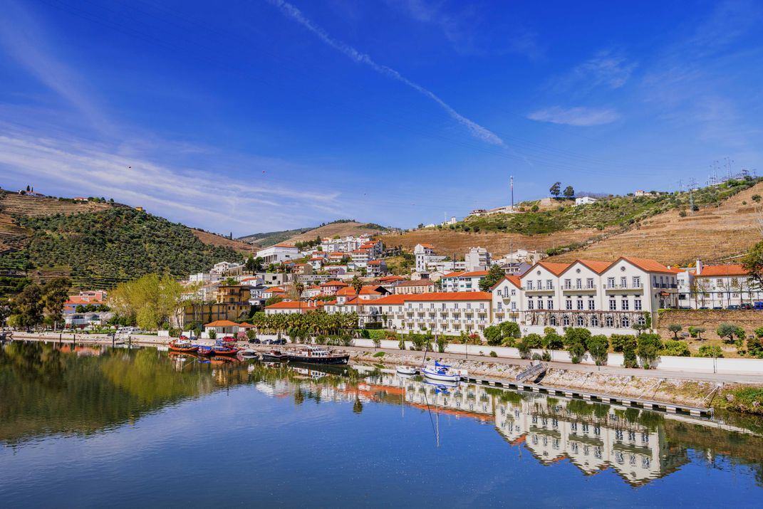 Riverscape of Pinhão. Credit: AMA Waterways