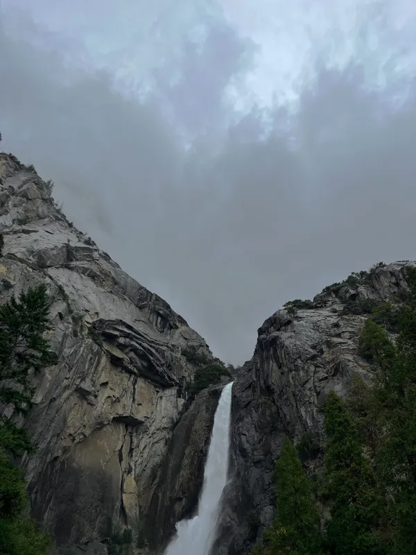 A waterfall in Yosemite thumbnail