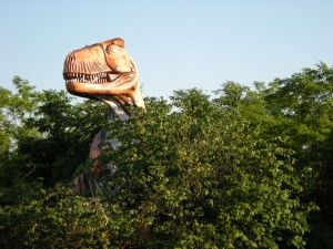 20110520083217tyrannosaurus-kentucky-trees-300x225.jpg