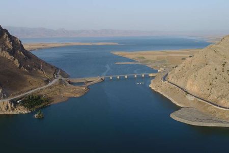 Qalatga Darband is located in the triangular spit of land beyond the bridge on the right