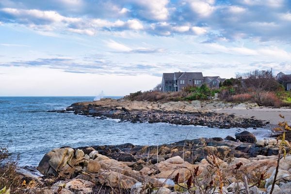A Home Built on the Rocky Coastline in Cape Ann, Rockport - Massachusetts thumbnail