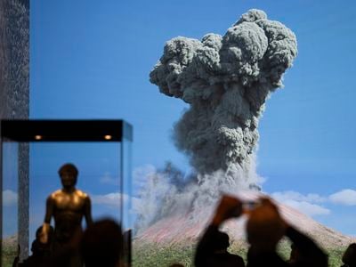 The exhibition includes a recreation of Mount Vesuvius&#39; eruption in 79 C.E.