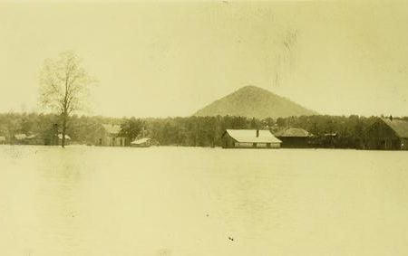 The Arkansas River flooded Natural Steps, Arkansas in 1927