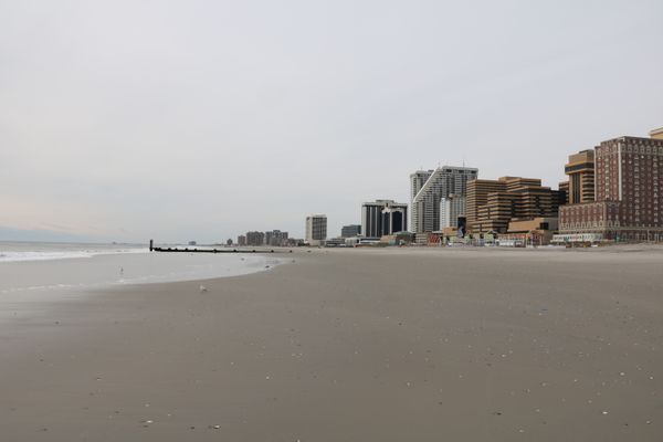 Deserted Beach along Atlantic City thumbnail