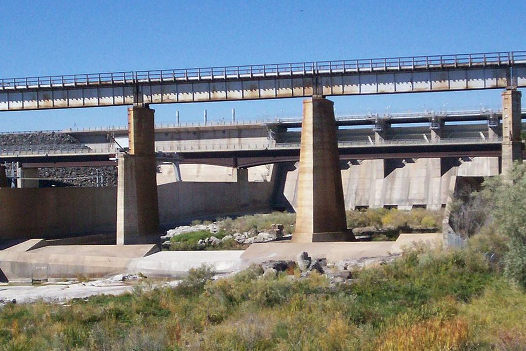 dam
