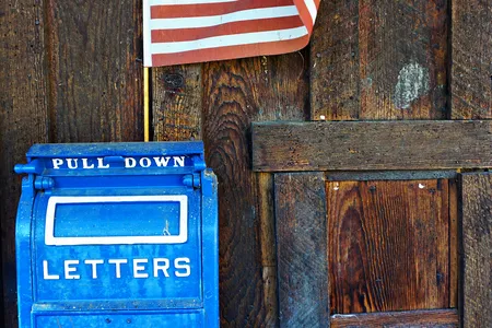 The Kaweah Post Office (ZIP code 93271) building in Three Rivers is one of the oldest functioning post offices in the United States, dating back to 1910.&nbsp;
