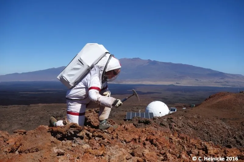 Astronauts Tell All About Their One Year on “Mars”