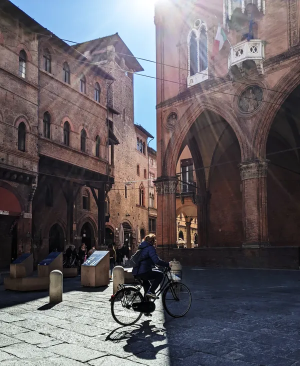 Buongiorno Bologna: Sunlit Serenity On A Sunday Morning thumbnail