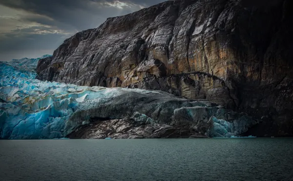 Rainbow in the rock thumbnail