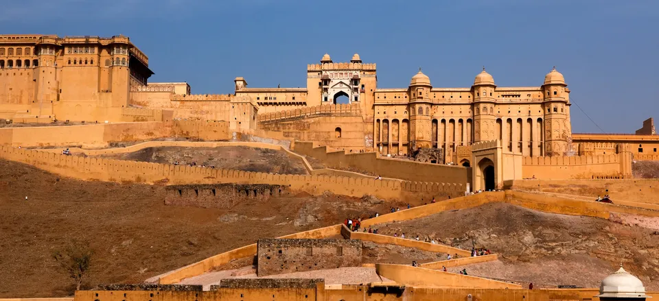  The Amber Palace, overlooking Jaipur 