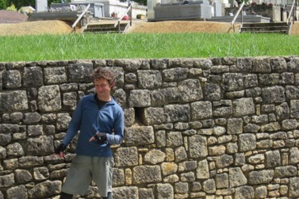 rock wall in Groléjac