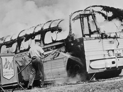 Mob attacks bus