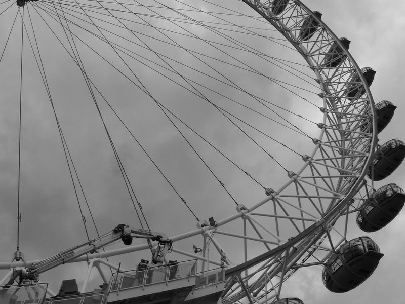 London Eye in black and white | Smithsonian Photo Contest | Smithsonian ...