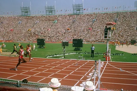 The 400 meter race on 1984 Olympic track