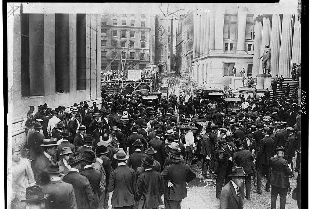 crowds gather on Wall Street