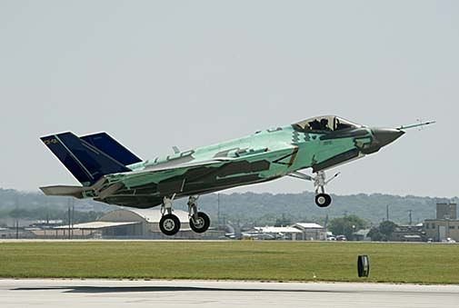 F-35C first flight-505.jpg