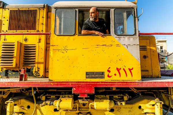 Train operator thumbnail