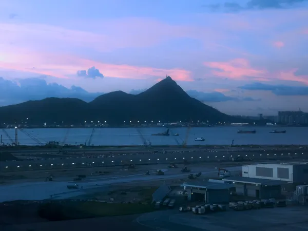 An airport sunset in Hong Kong thumbnail