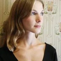 Chloe Schama