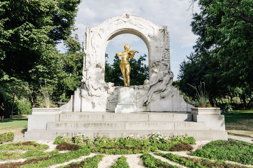 Johann Strauss Memorial, Stadtpark. Credit: Vienna Tourism Bureau / Gregor Hofbauer