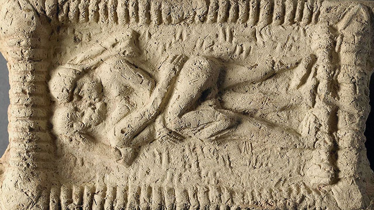 Humanity's First Recorded Kiss Was Earlier Than We Thought