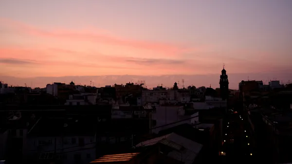 Sunrise over Valencia thumbnail