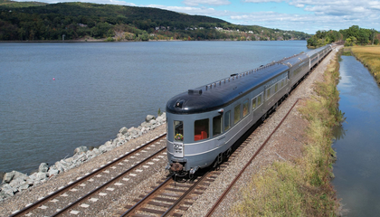 You Can Travel in a Vintage 1940s Train Along the Hudson River