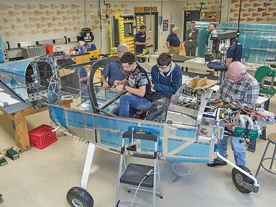 High school students in central Texas build an RV-12. Tango Flight now has programs in six cities across the country.
