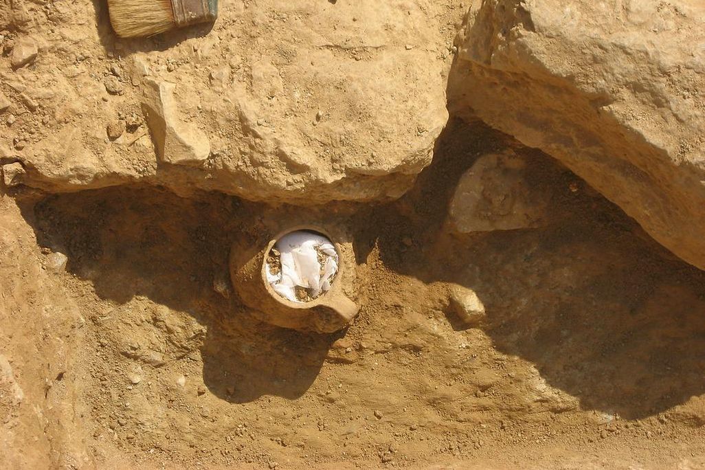 Overhead view of ceramic jar found in Athens
