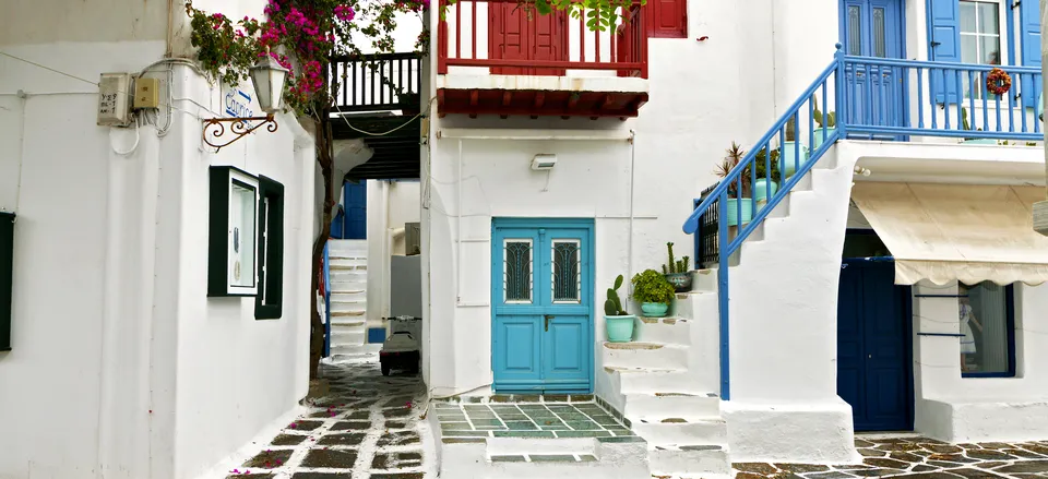  Traditional houses on Mykonos 